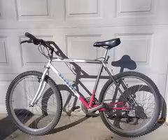 *Bianchi Mountain Bike. '91. Nice. I can DELIVER. Offer$?