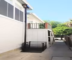 New Wheelchair Platform Lift/Elevator