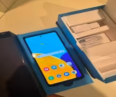 BRAND NEW Samsung Galaxy A52 ~UNLOCKED