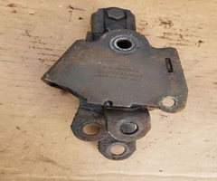 Hurst Indy 4 speed shifter mechanism for a GM 4 speed transmission