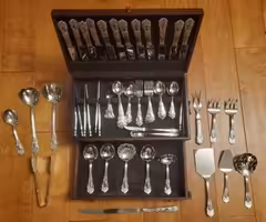 New 82-piece flatware set