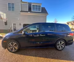 Honda Odyssey 2021 Touring Low Mileage
