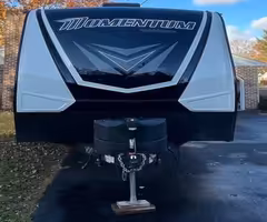2020 Grand Design Momentum 25G with 4K Onan Generator