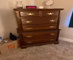 Recliners kitchen items small desk